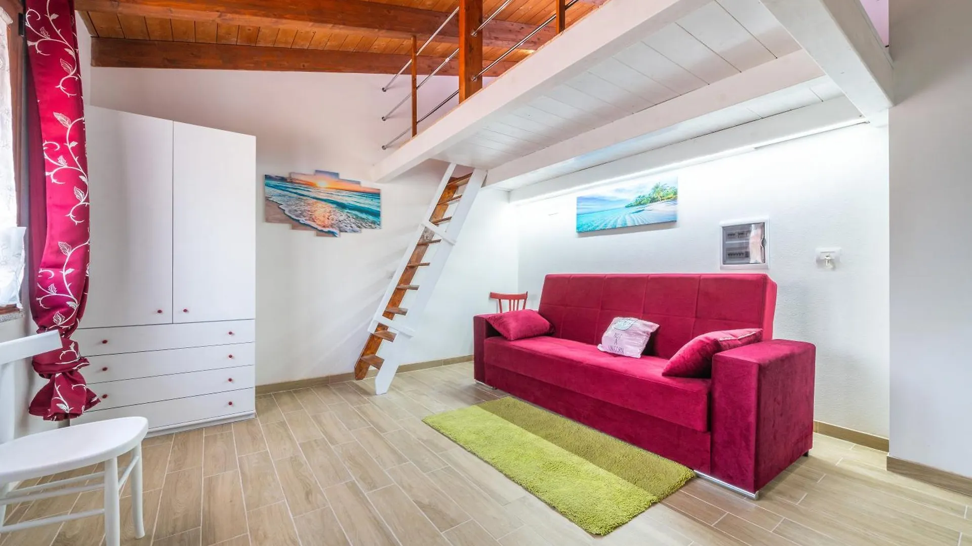 Confortevole Loft Sud Sardegna 圣乔瓦尼-苏埃尔朱 0*,  意大利